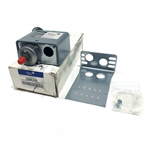 P170AB-2C Johnson Controls 120/240 VAC, 325psi Low Pressure Control Switch